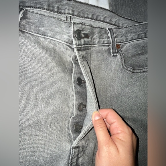 Levi’s 501 Men’s Grey Wash Straight-Leg Jeans  SIZE W36 L34 - Picture 5 of 7